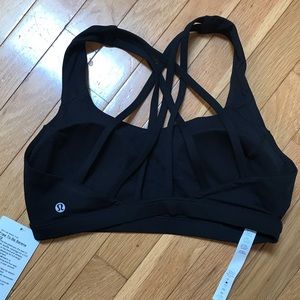 Lululemon Free to be Serene Sports Bra